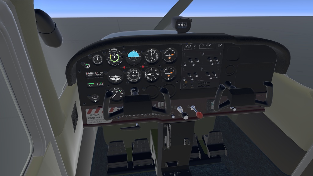 ピトー菅に異物が入らないようにするためのカバーと舵が風でバタつかないようにするためのガストロック