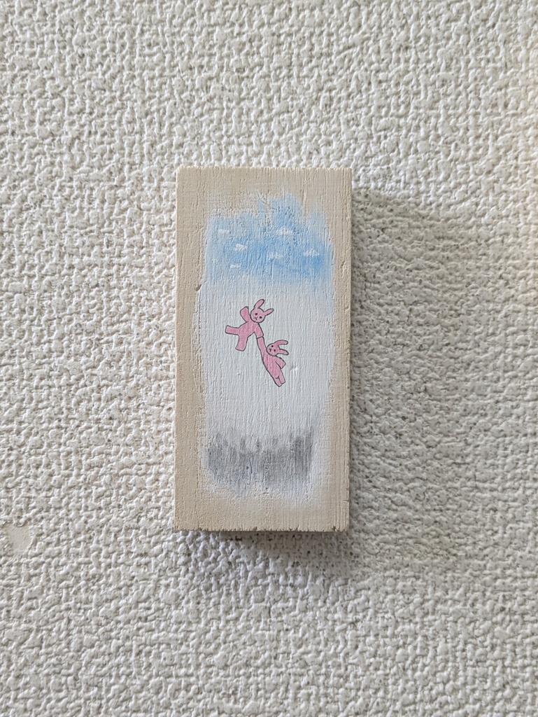 壁に穴を開けずに飾れる木の絵