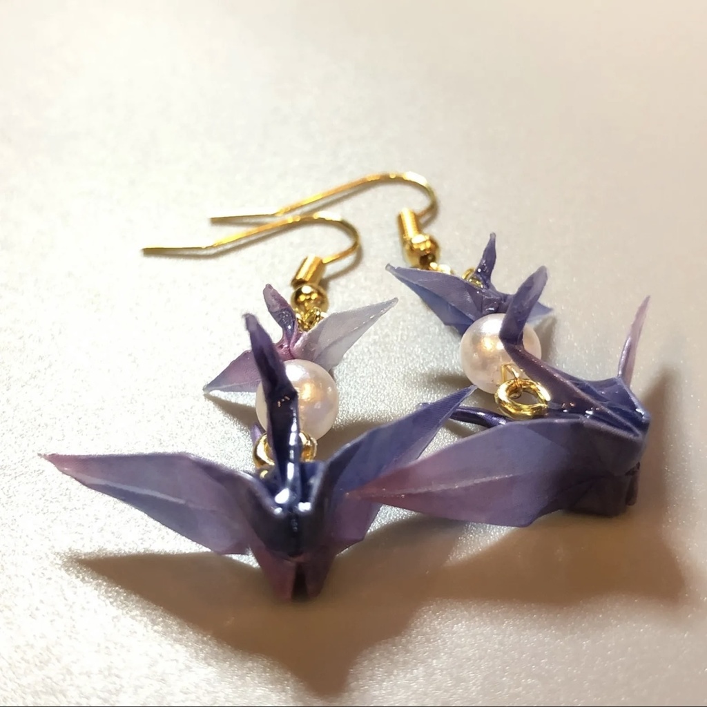 『鶴の戯れ』 折り紙 折り鶴 ピアス イヤリング | パープル