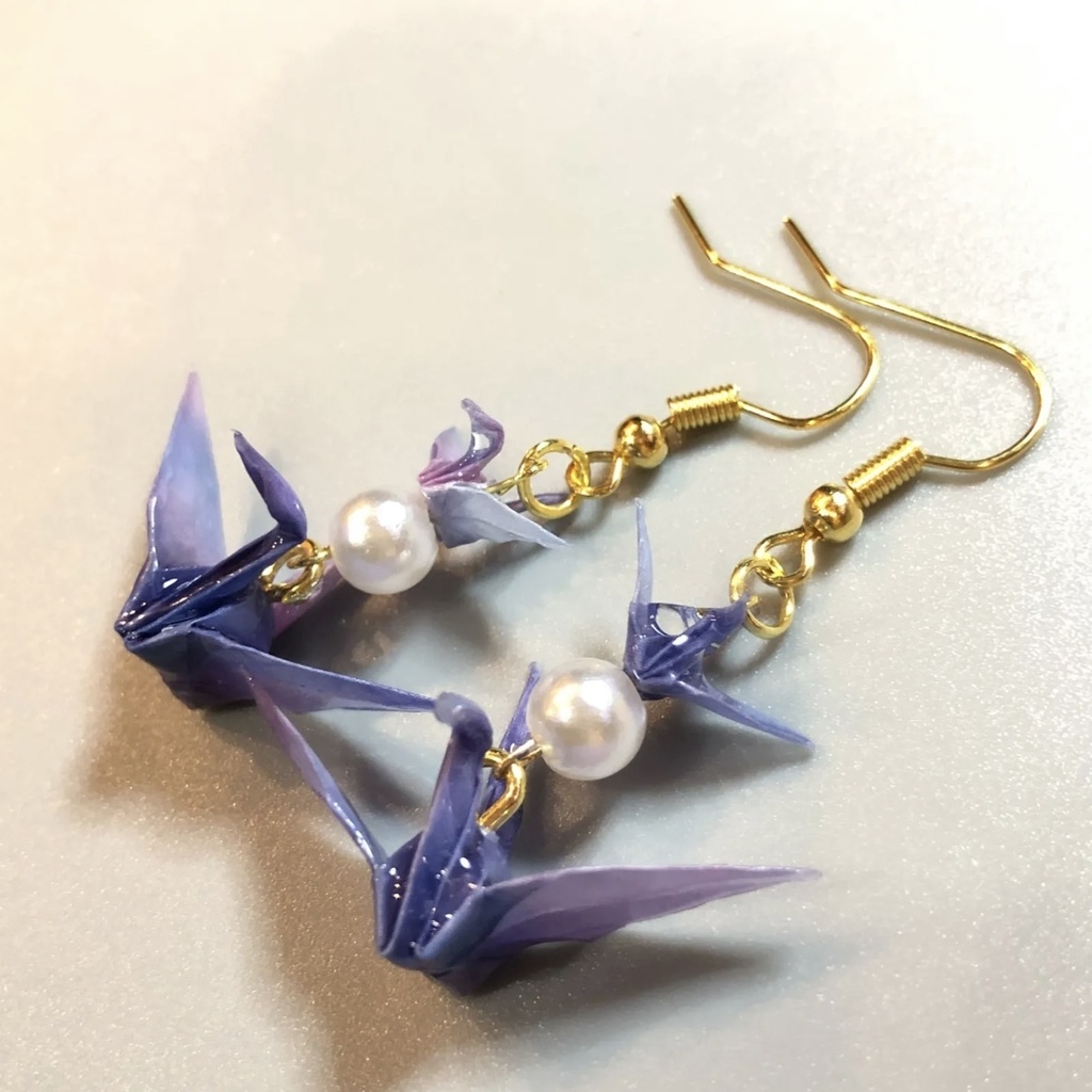 『鶴の戯れ』 折り紙 折り鶴 ピアス イヤリング | パープル