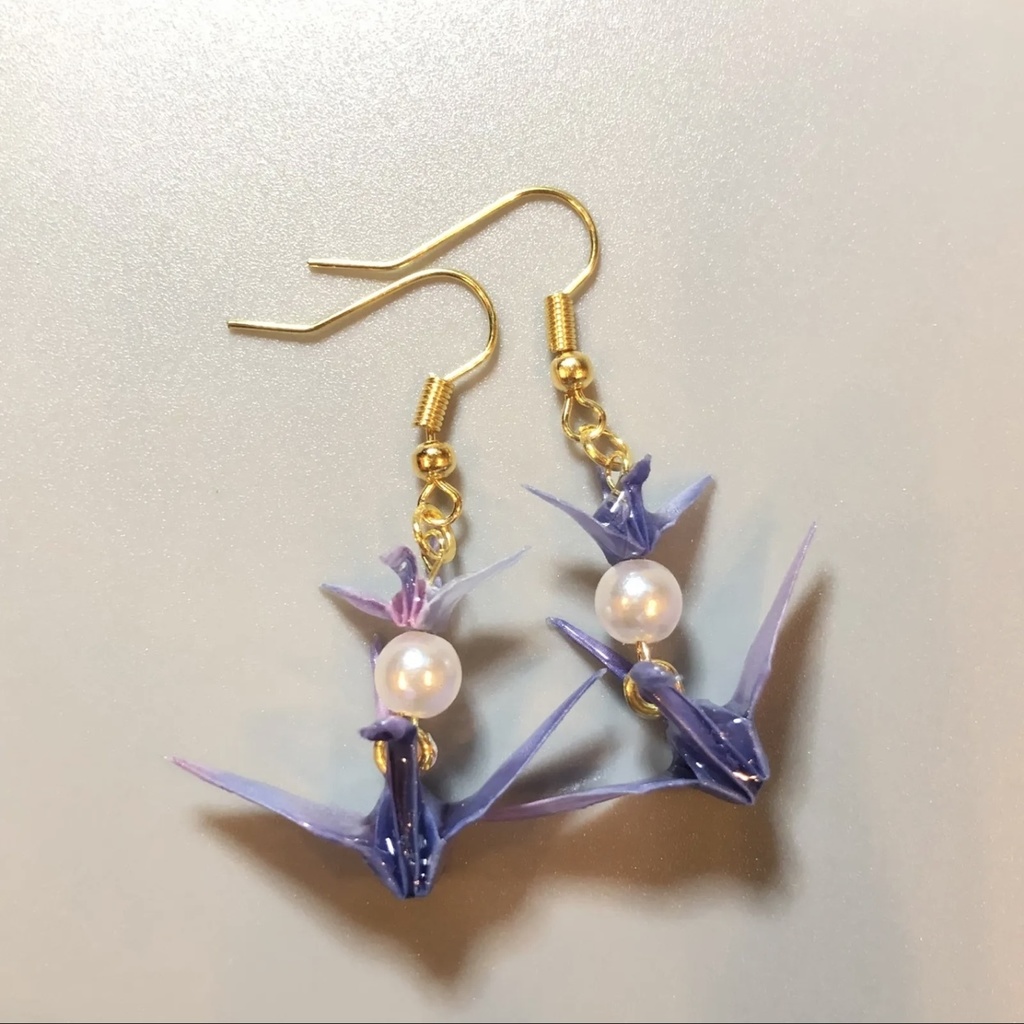 『鶴の戯れ』 折り紙 折り鶴 ピアス イヤリング | パープル