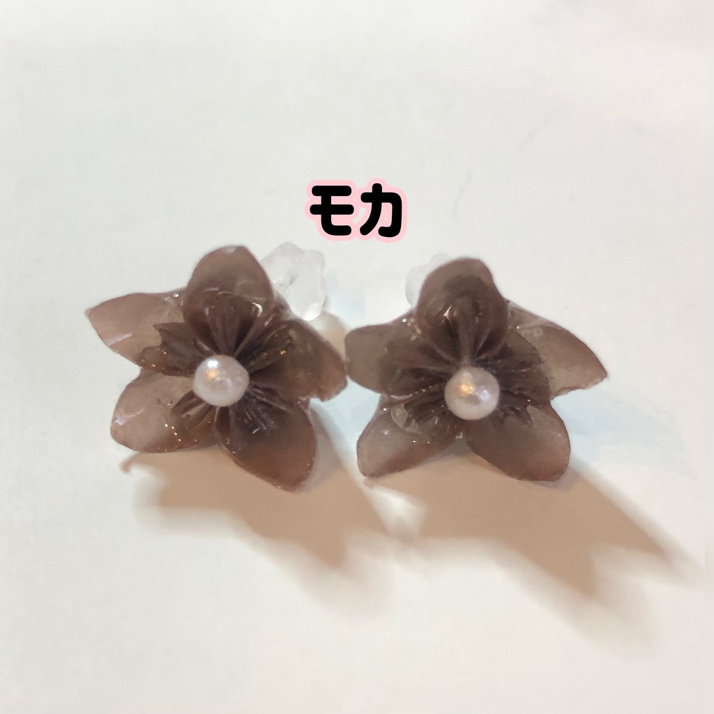 『花のかけら』 グラシンペーパー 折り紙 ピアス | 秋冬カラー