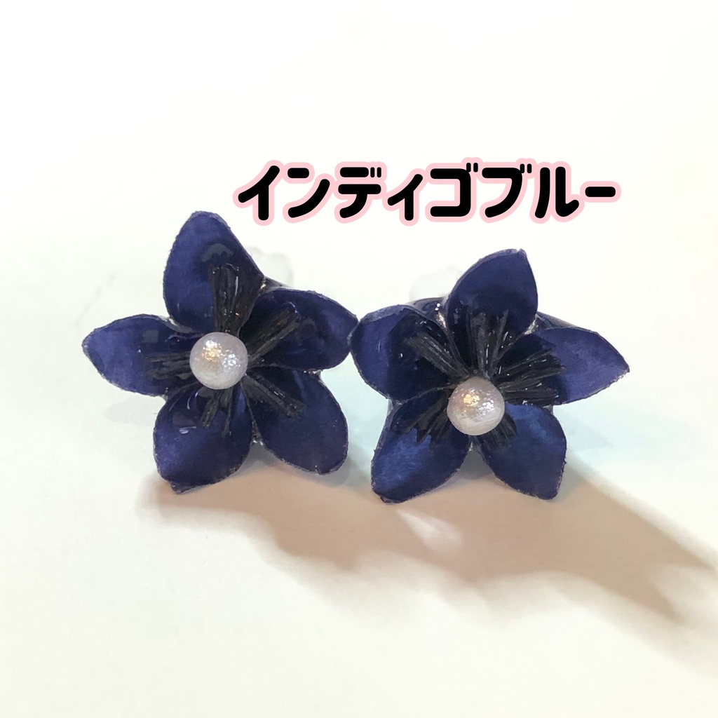 『花のかけら』 グラシンペーパー 折り紙 ピアス | 秋冬カラー