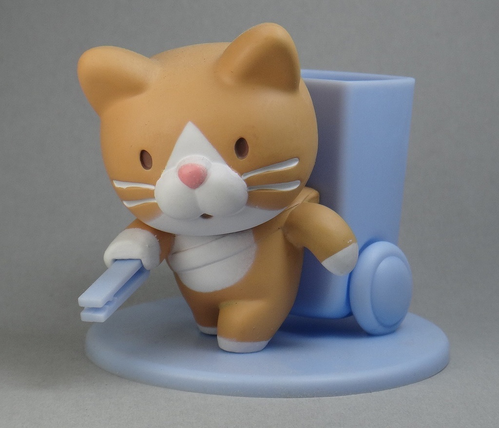 ようじ拾い猫（ベージュ）