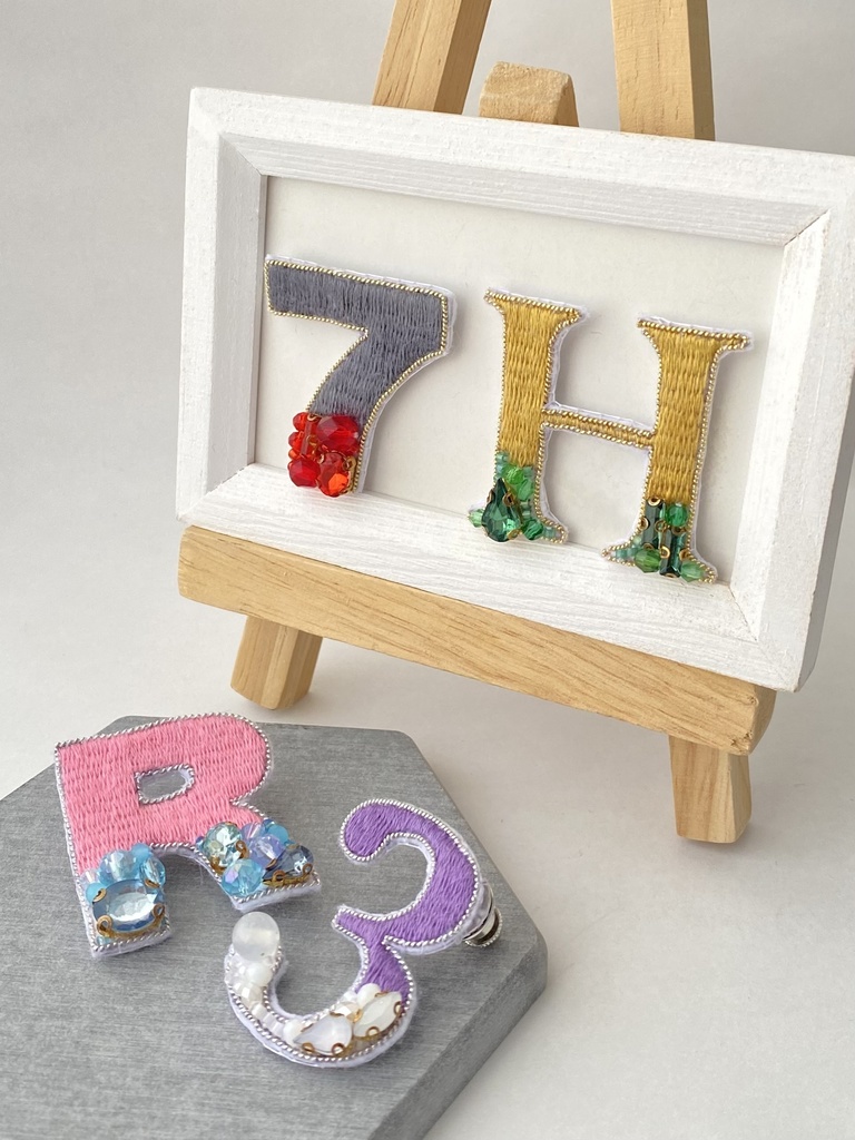 イニシャルブローチ【オーダーカスタム】