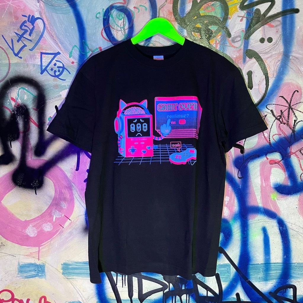 ゲームにキレてるゲームボーイ Tシャツ