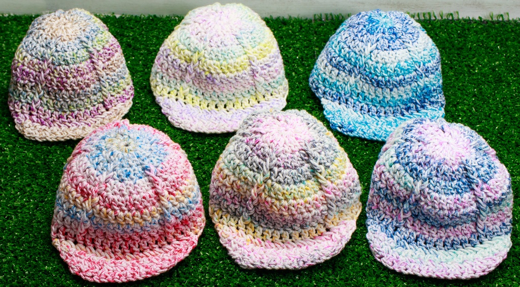 手編みニットキャップ