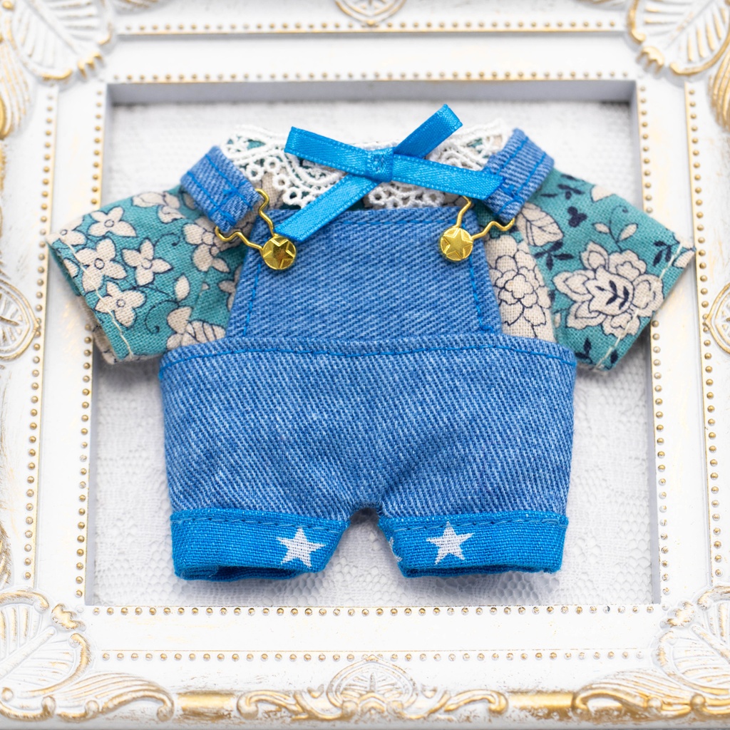 花柄シャツ&デニムサロペット