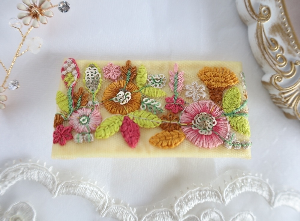 セリーヌ FEエンゲージ イメージ シュシュ ポニーフック