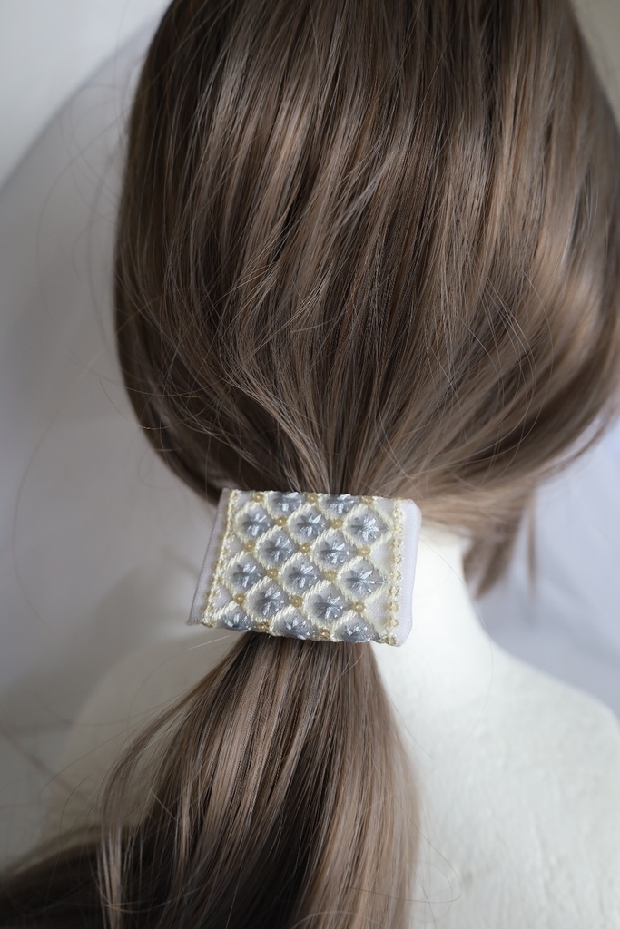 アクア FEif イメージ ポニーフック インド刺繍リボン