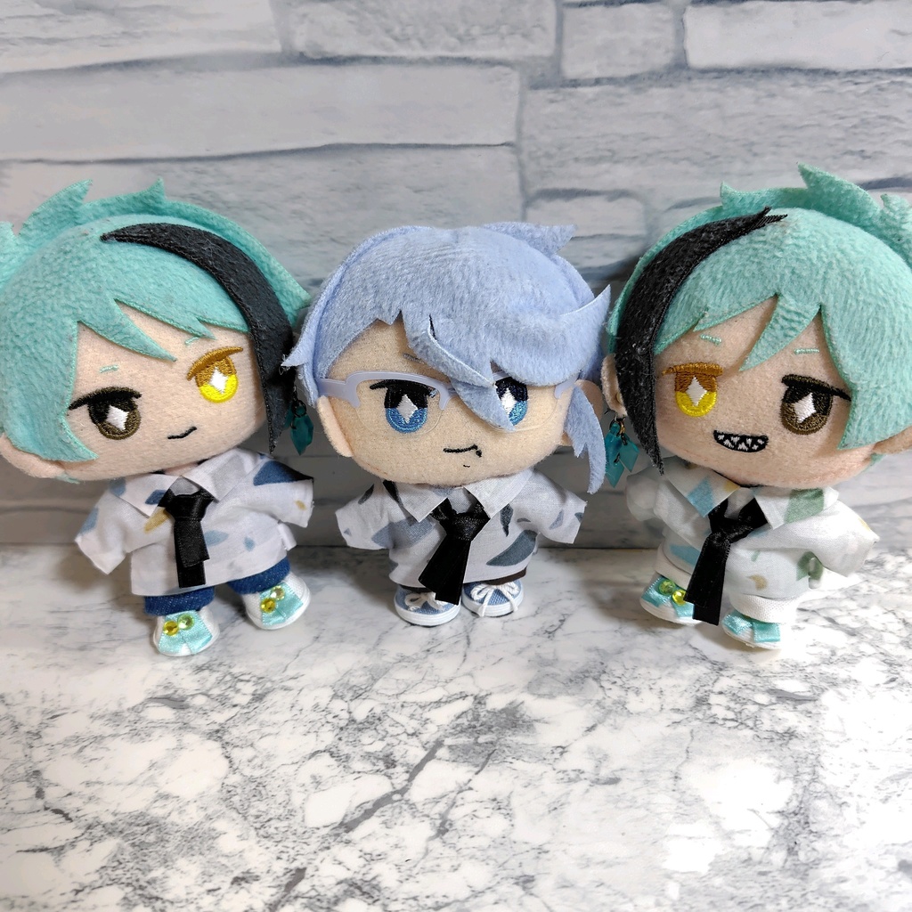 ネクタイ付きシャツ(タイル柄)