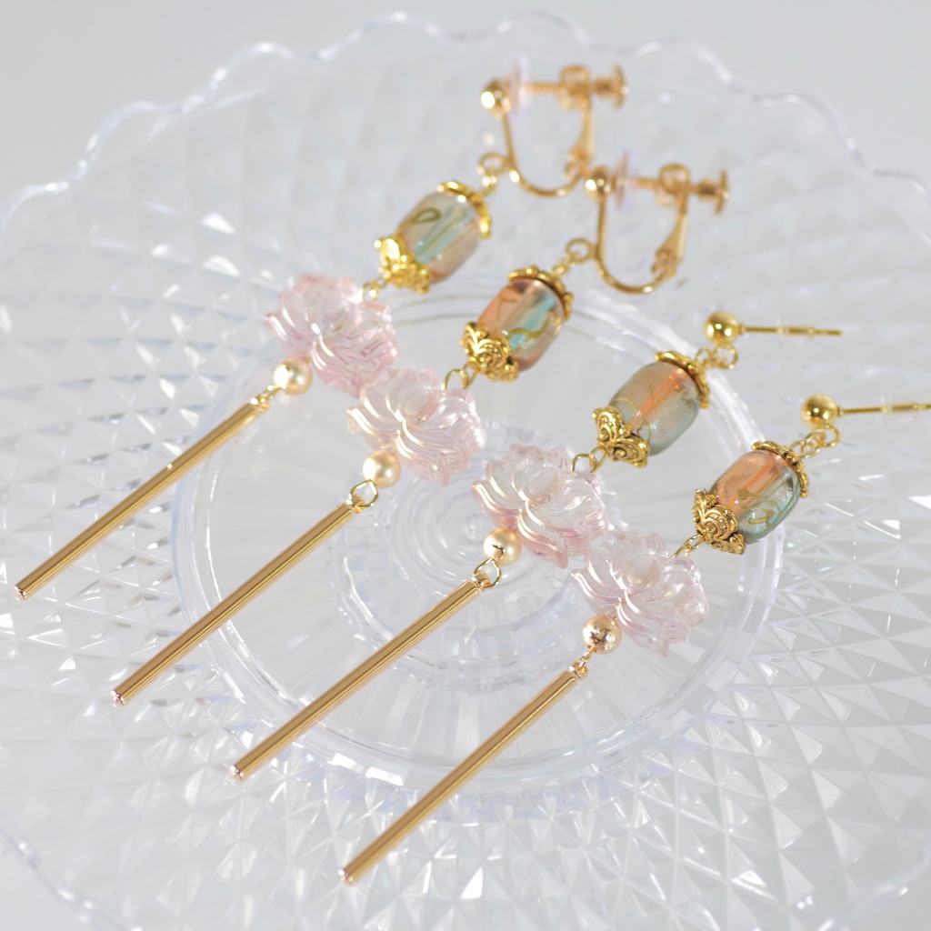 蓮の花（モラクス）　ピアス・イヤリング