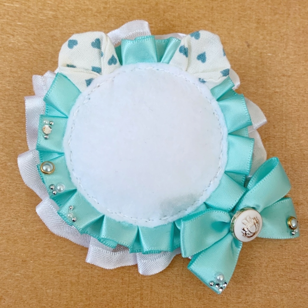 くま耳缶バッジロゼット ミント × ホワイトシフォン プリンス