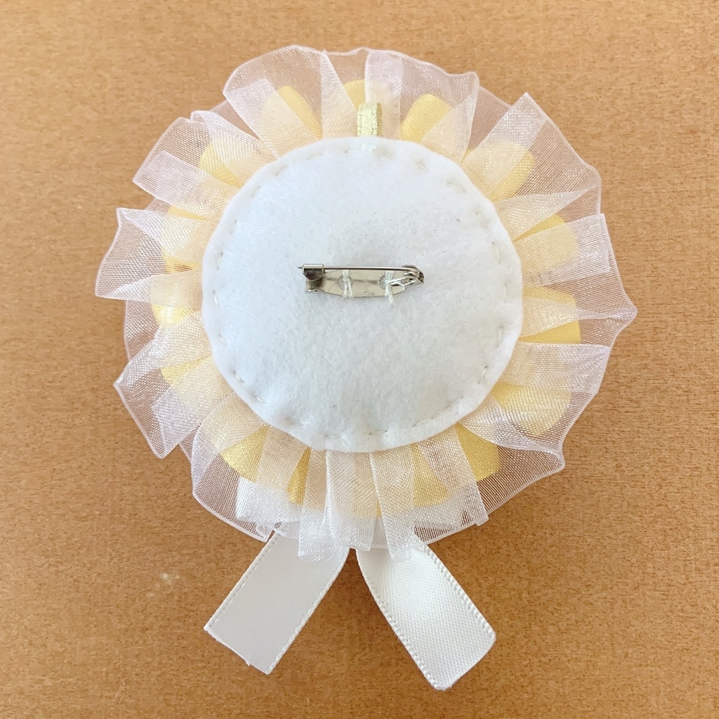 缶バッジロゼット バッグチャーム セット イエローチェック ハート