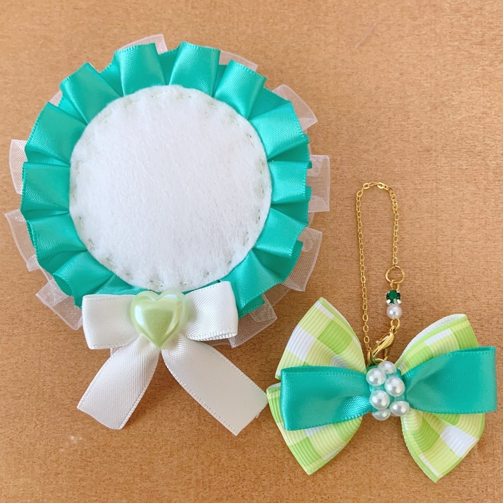 缶バッジロゼット バッグチャーム セット グリーンチェック ハート