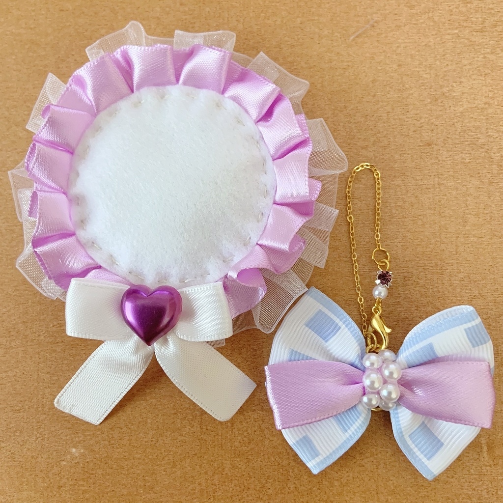 缶バッジロゼット バッグチャーム セット パープルチェック ハート