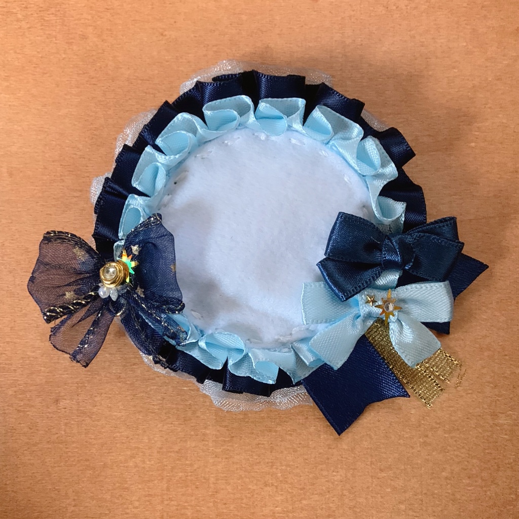 キーホルダーも付けられる 缶バッジロゼット ブルー × ネイビー スターライト