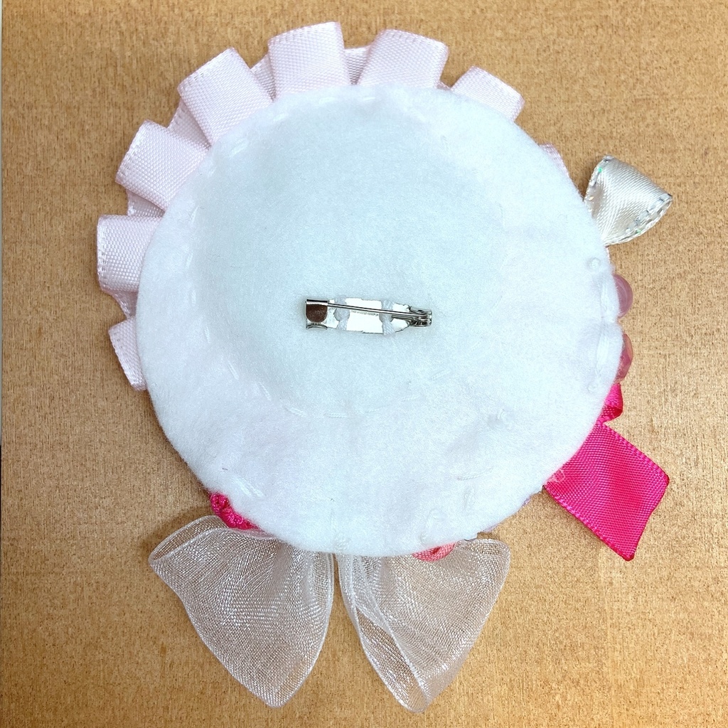 缶バッジロゼット ピンクカラー ローズ ブーケ