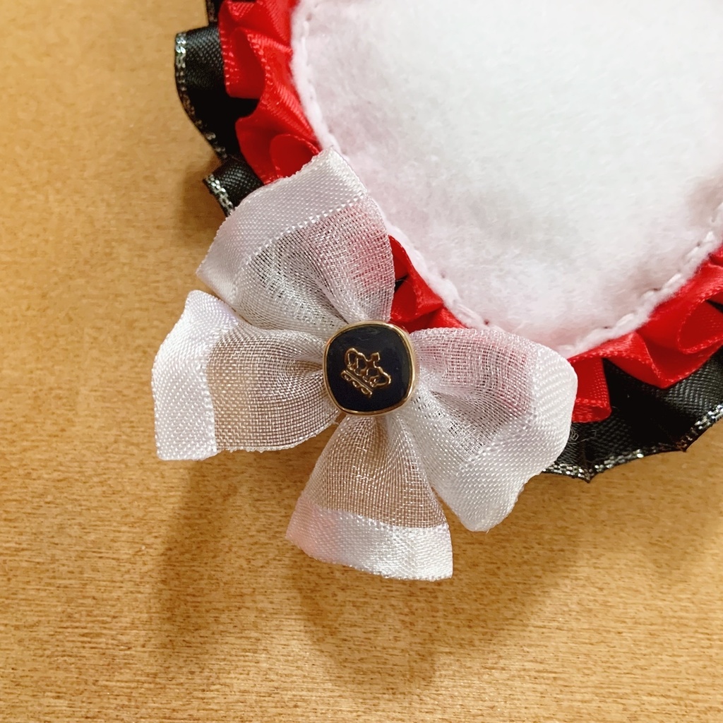 ハート缶バッジロゼット レッド × ブラック シルバーライン スター