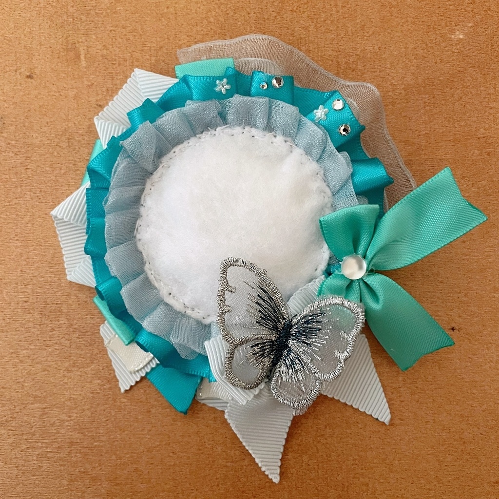 缶バッジロゼット エメラルドカラー バタフライ