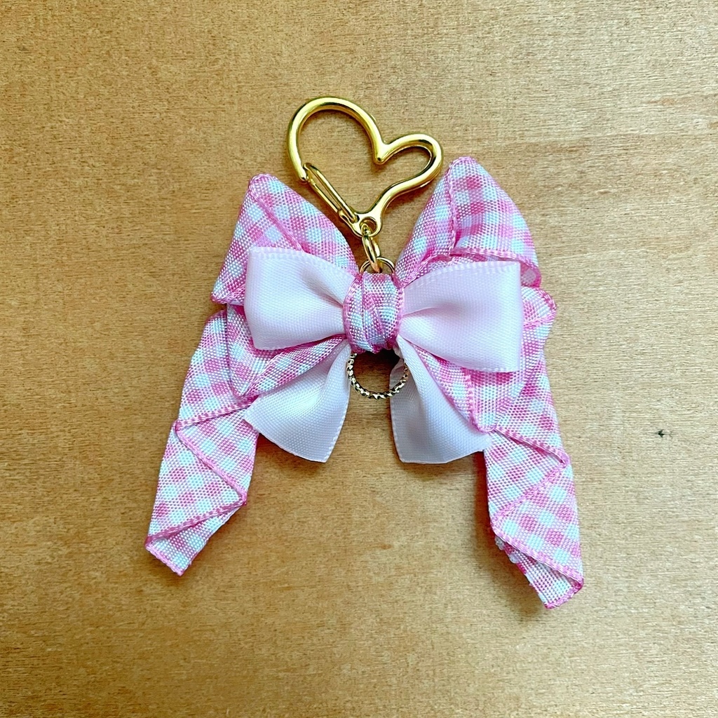 缶バッジロゼット カードケース バッグチャーム ピンクチェック くまさん セット