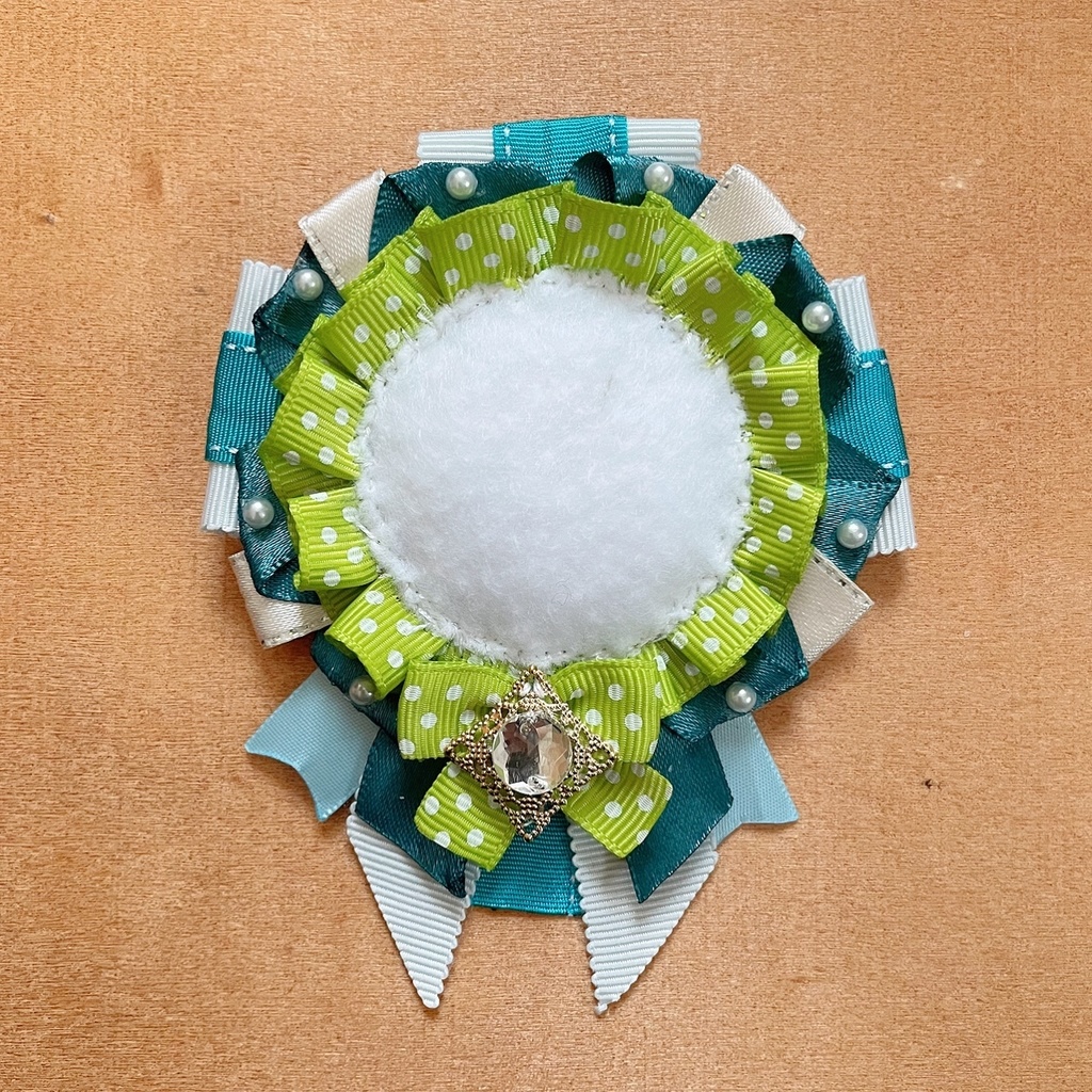 缶バッジロゼット グリーンカラー ドット クリアビジュー