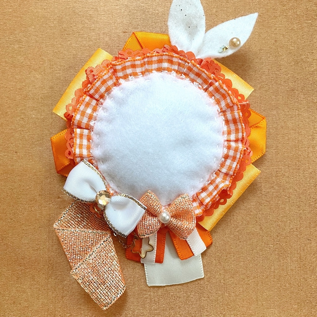 うさ耳 缶バッジロゼット オレンジ チェック シューティングスター