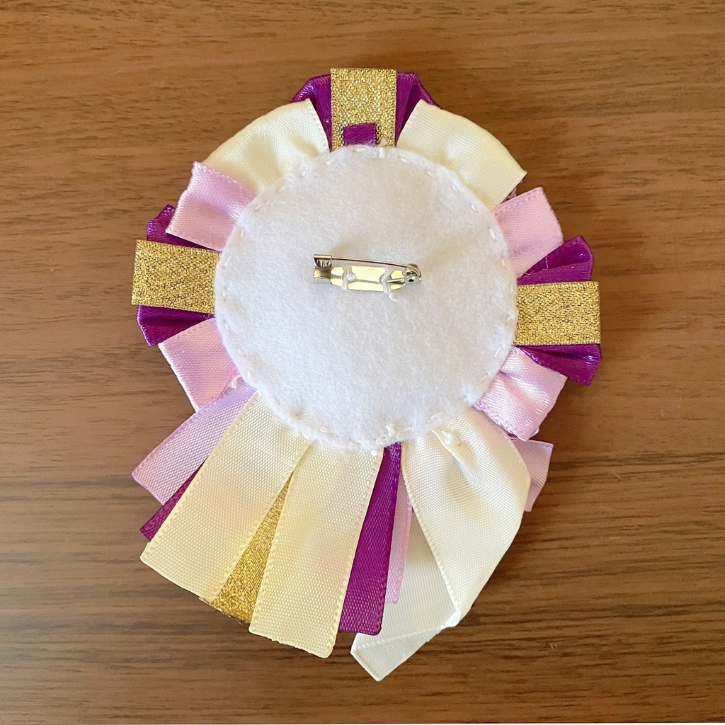 缶バッジロゼット パープル × ホワイト ゴシック ローズ