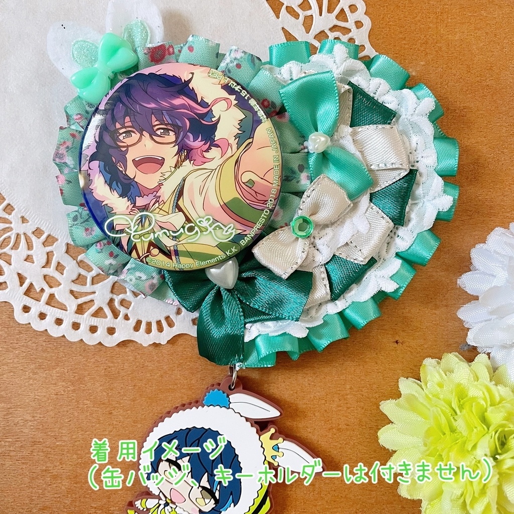 キーホルダーも付けられるハート型 缶バッジロゼット ミントグリーン ラビット