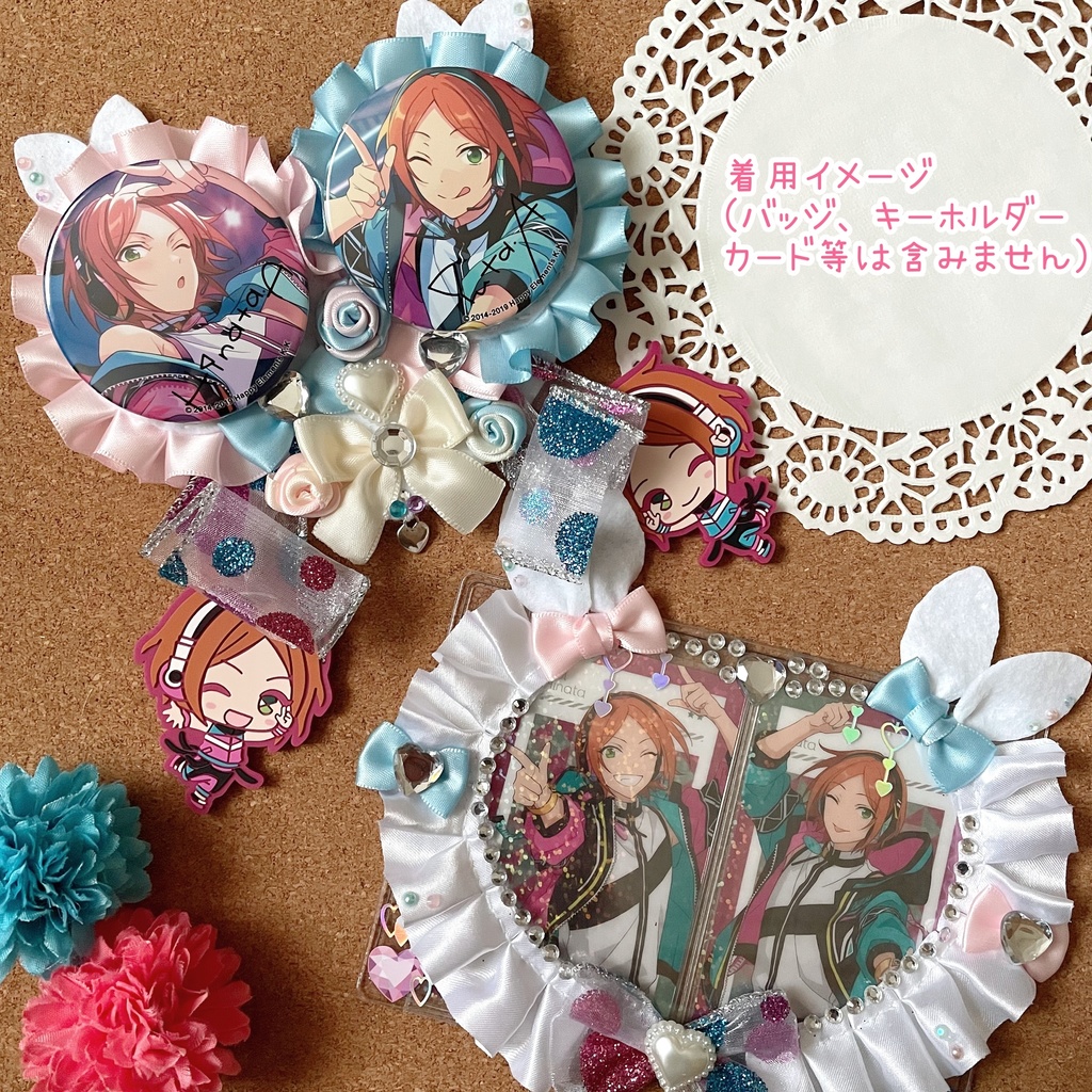 キーホルダーも付けられる ハート型ペア缶バッジロゼット カードケース ゆめかわ