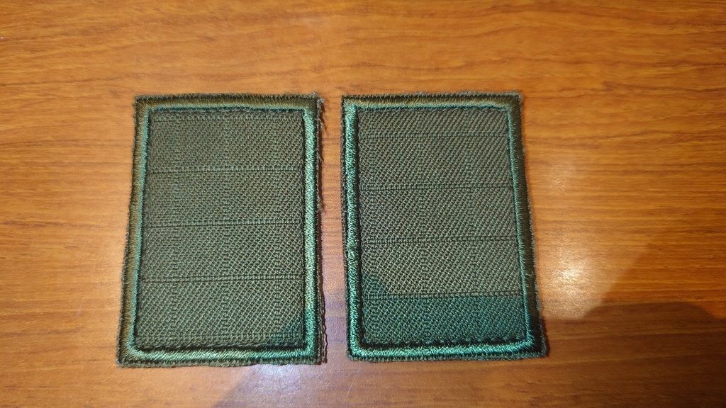 無階級章（ﾘｸｻ/ﾘｸｲ）