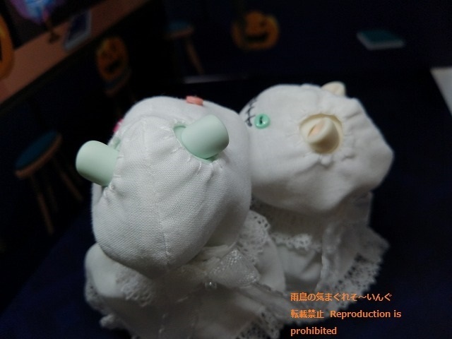 おみみがだせるおばけフードケープ