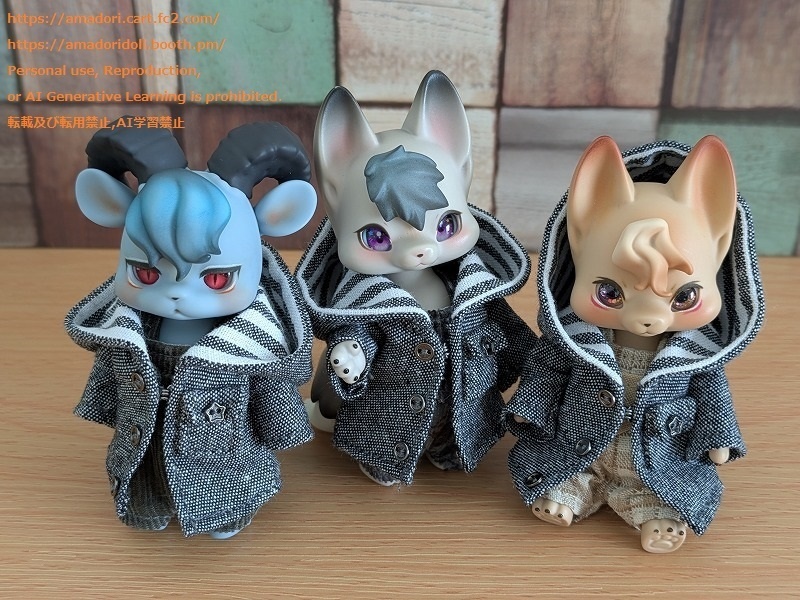 大きなフードのコート