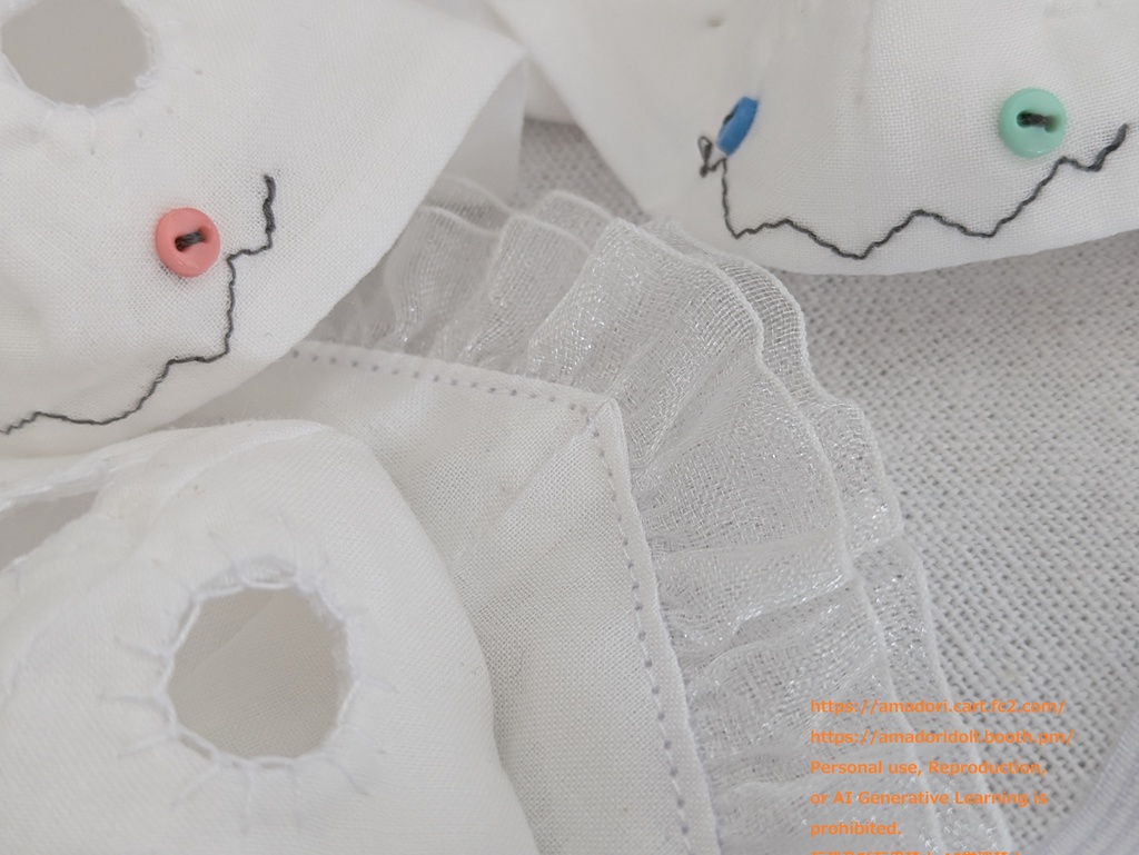 おみみがだせるおばけフードケープ