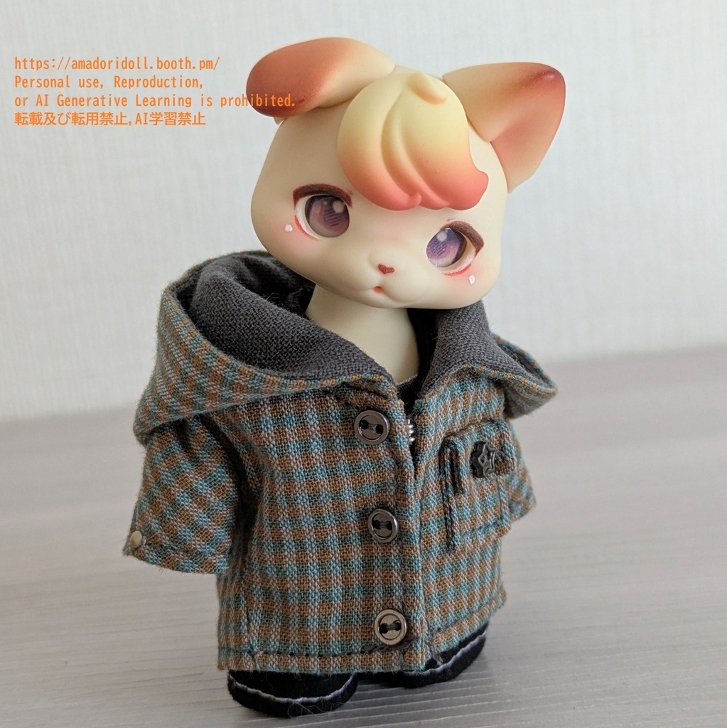 大きなフードのコート