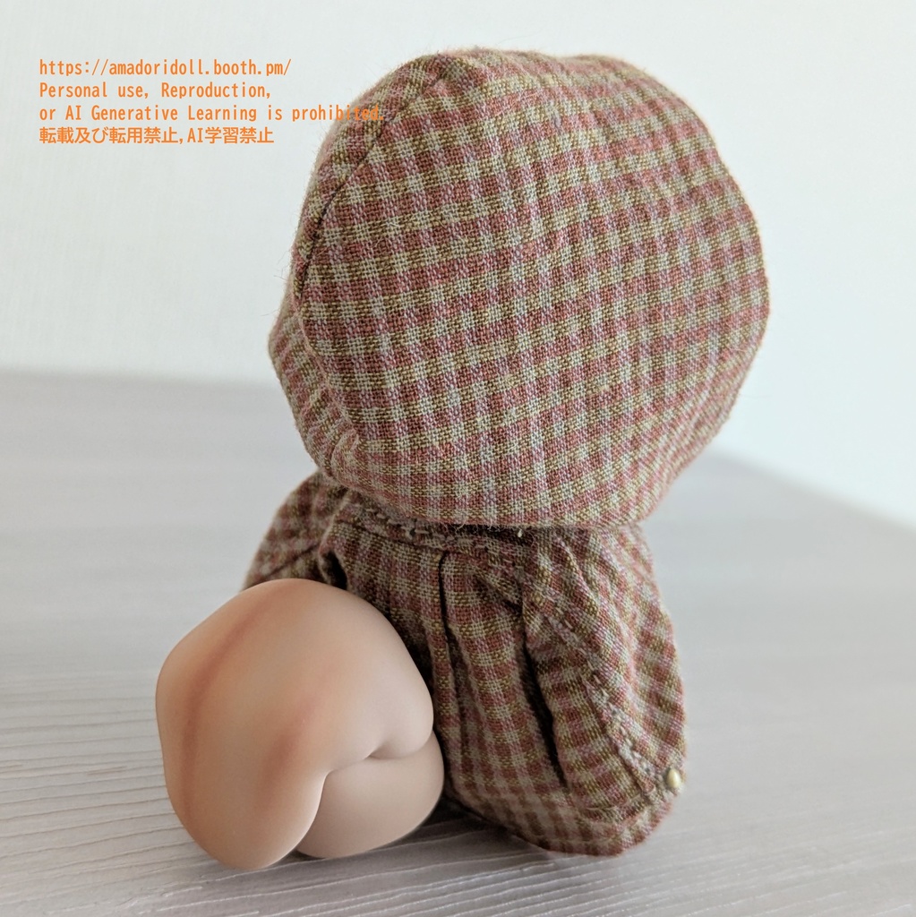 大きなフードのコート