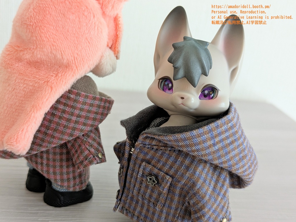 大きなフードのコート