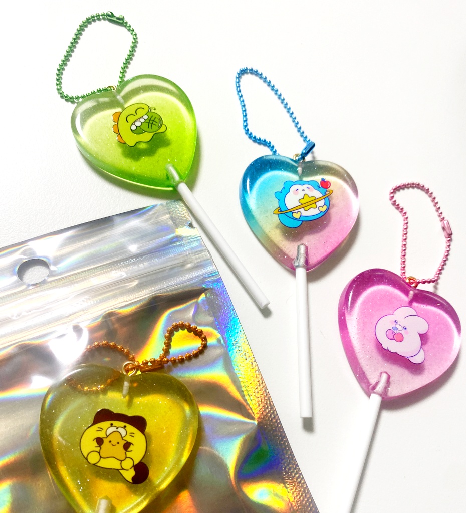 【ランダムくじ】ペロペロキャンディ風キーホルダー 全7種類