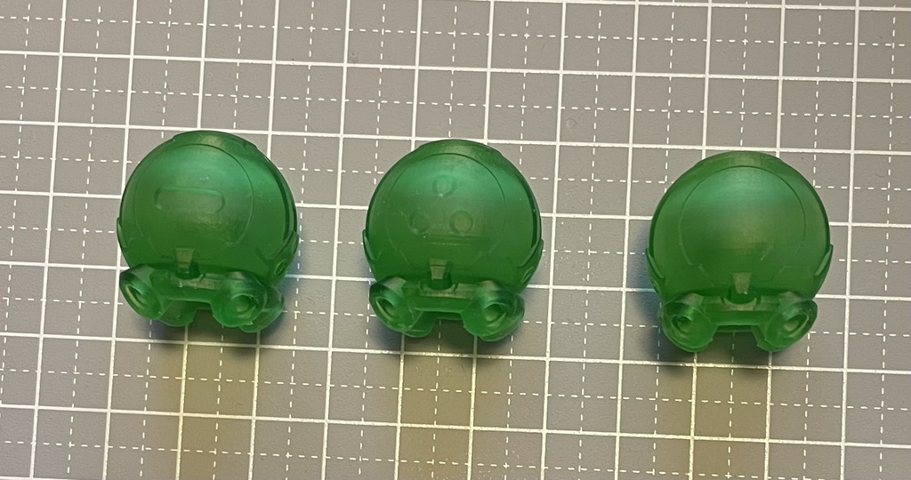 頭セット 金魚鉢色違い