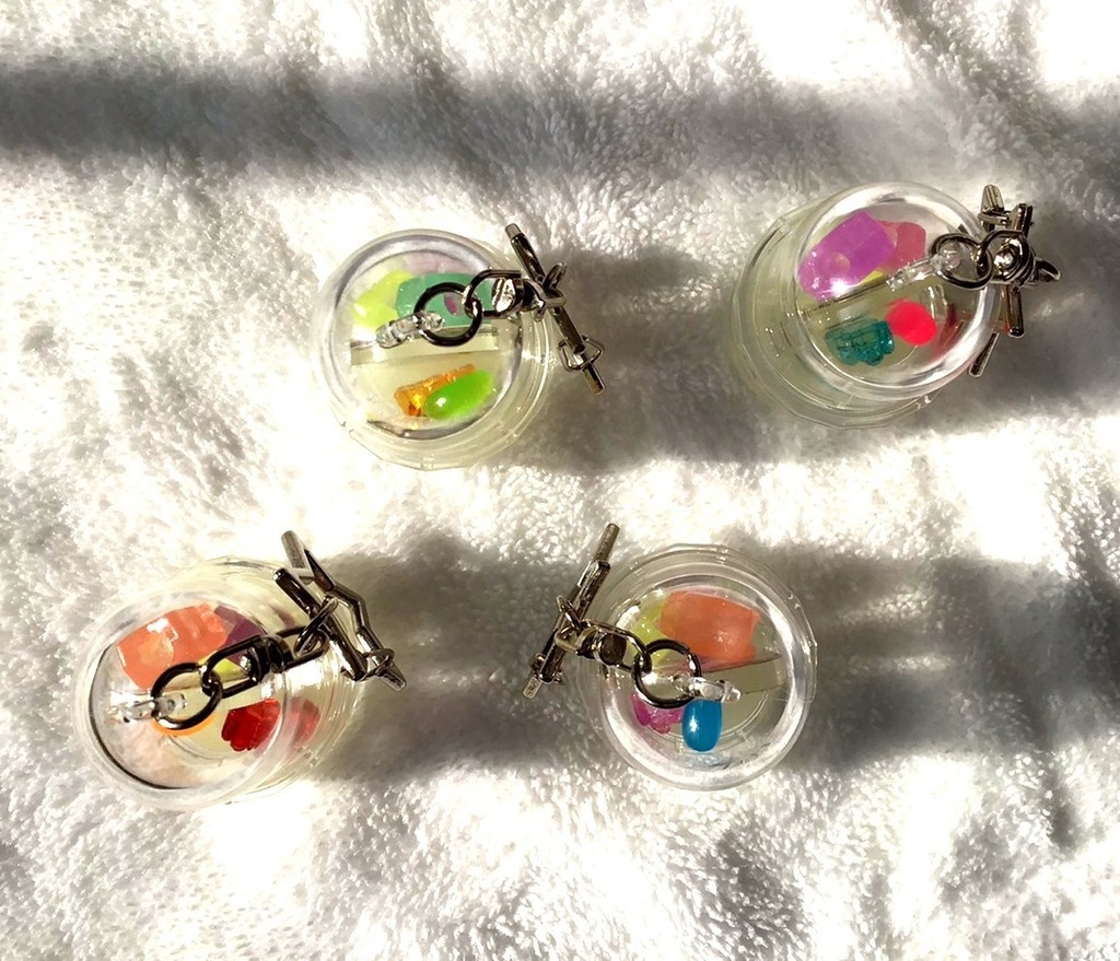 カプセルキーホルダー(隠岐孝二)