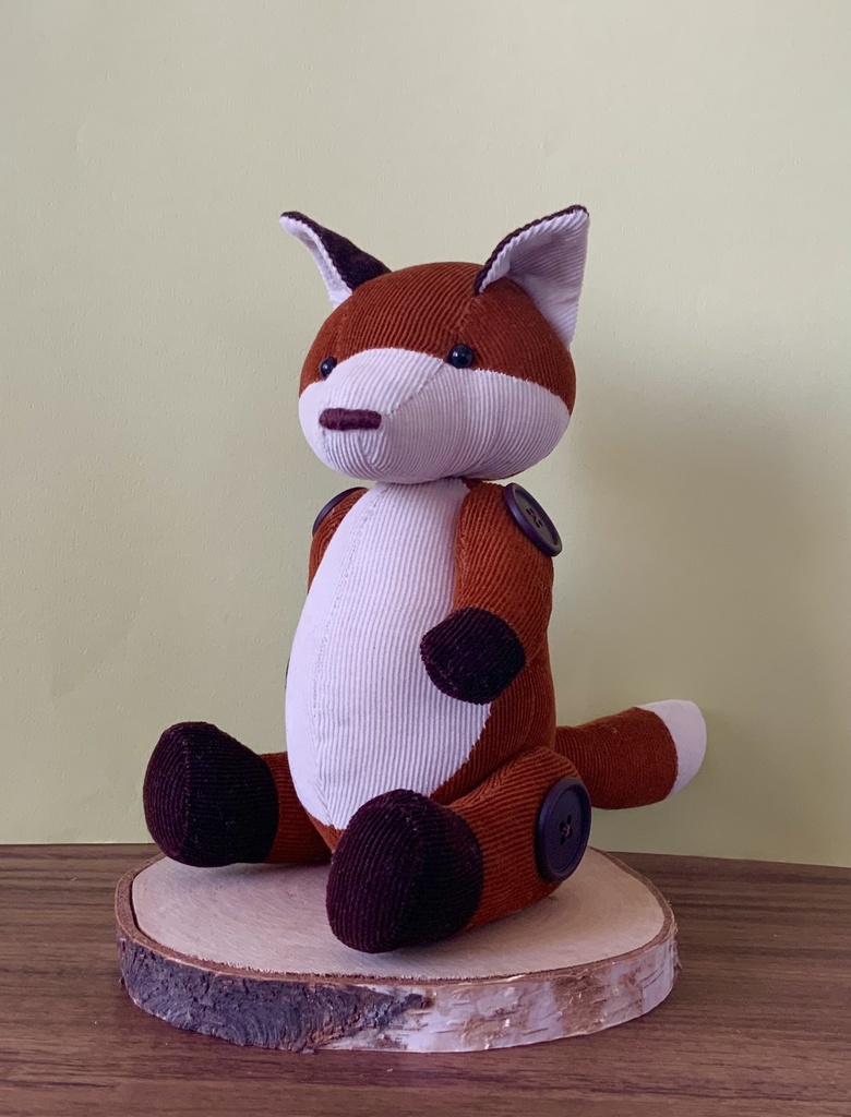 きつねくんのぬいぐるみ