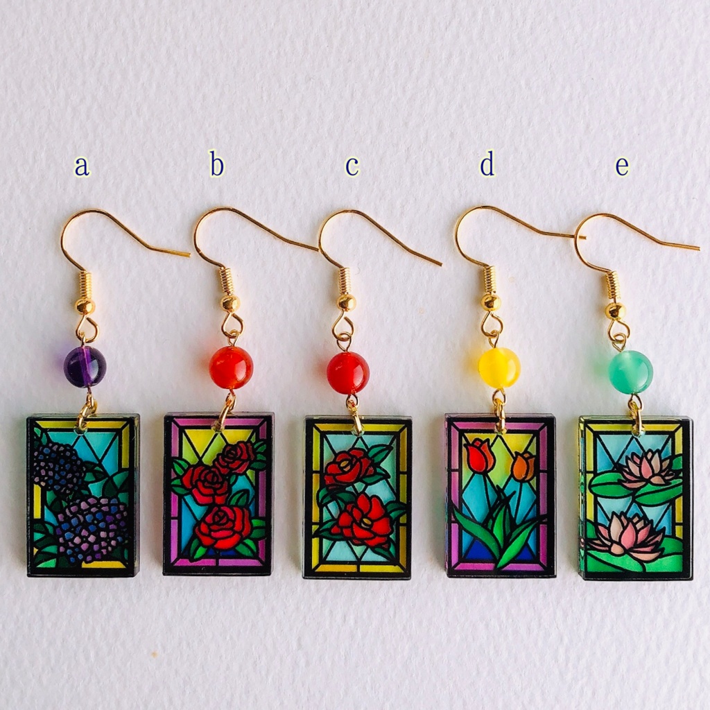 お花のステンドグラス風ピアス(チャーム/イヤリング変更可)