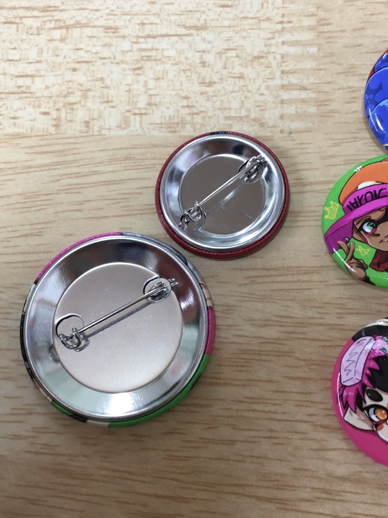 スプラトゥーン缶バッジ