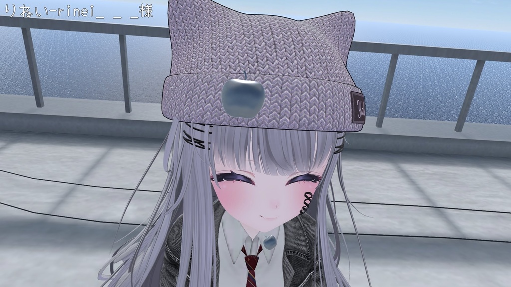 【全アバター対応】シンプルリンゴブローチ