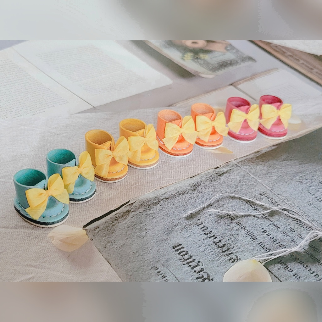 Yellow Ribbon Boots 🐾