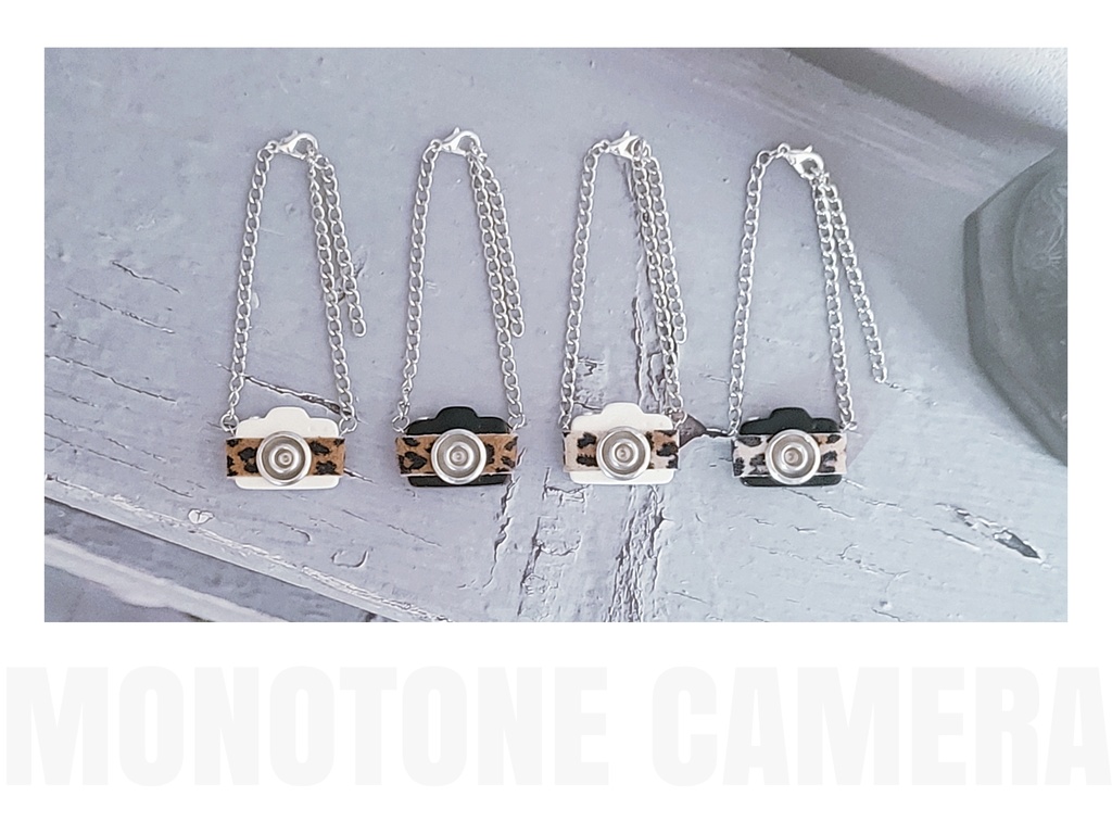 Leopard Camera ( Monotone )