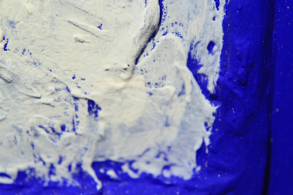 額縁について ウルトラマリンブルー アクリルブロック 白ベース