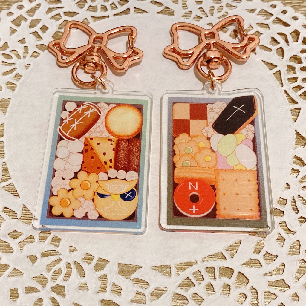 推しＣＰイメージ風クッキー缶アクキー