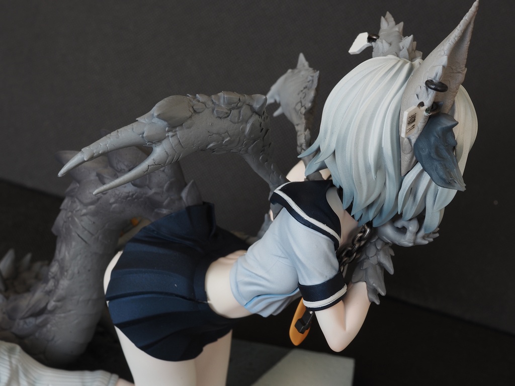 「囚われ竜の放課後」