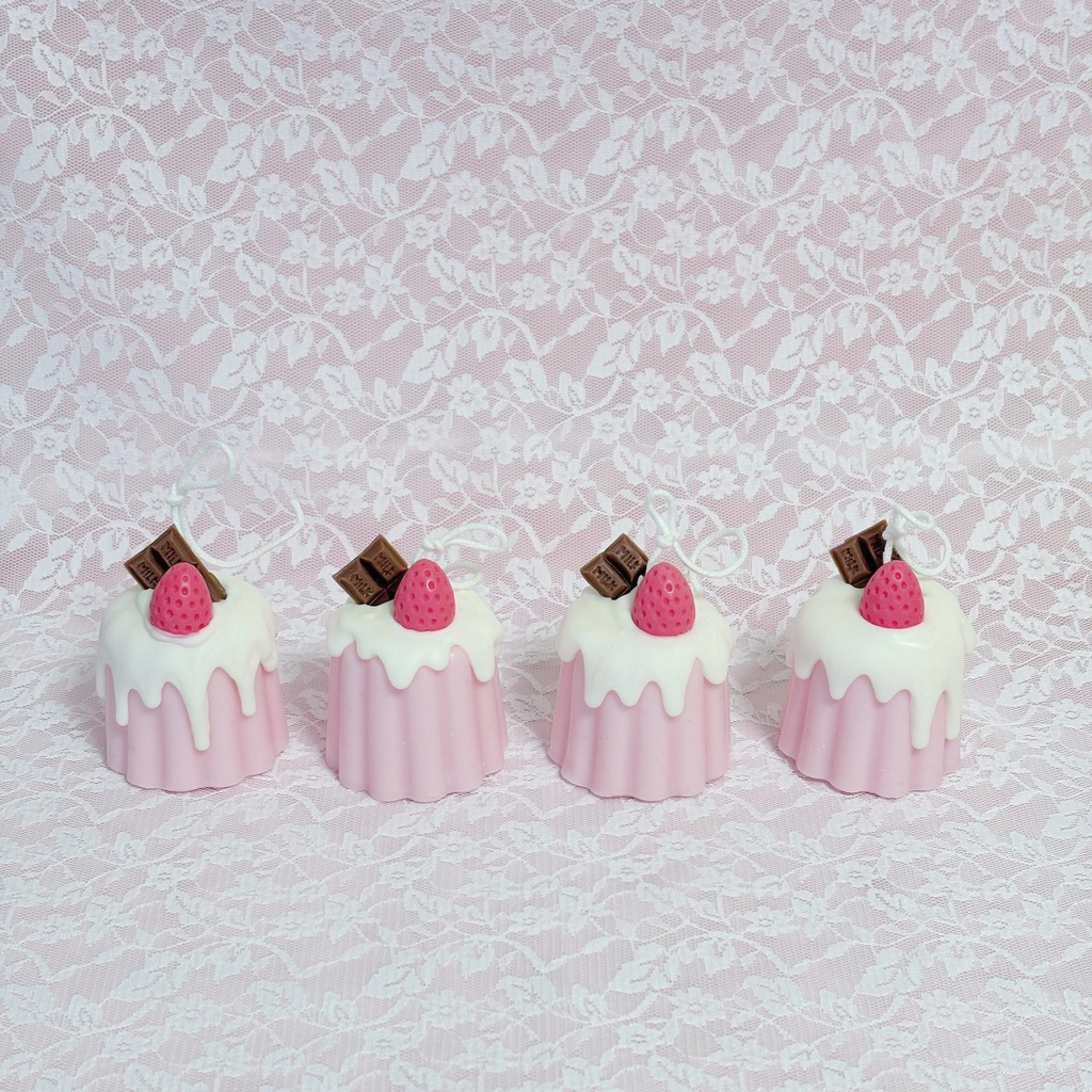 canelé strawberry×chocolate